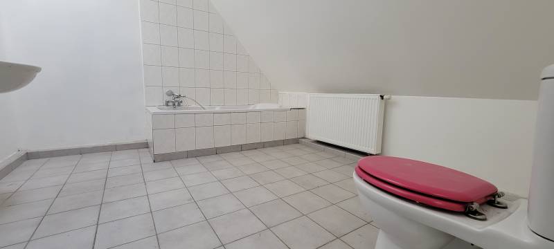 DUPLEX F3 AVEC UNE AGENCE IMMOBILIERE  A SOUFFLENHEIM