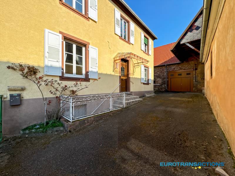 REICHSHOFFEN, maison 5 pièces avec dépendances
