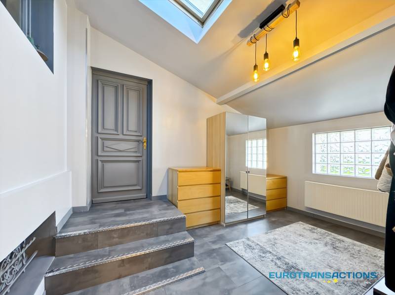 Maison de 131 m² avec piscine et garage à SOUFFLENHEIM