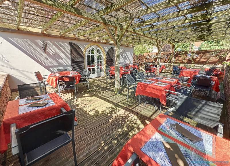 RESTAURANT-TRAITEUR GUNDERSHOFFEN, MURS ET FOND DE COMMERCE